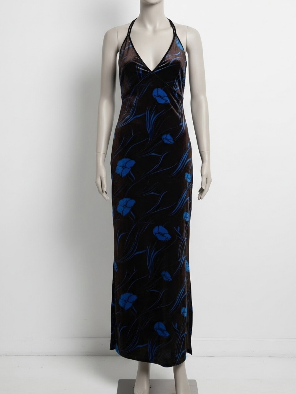 ECOTE VELVET FLORAL BODYCON DRESS